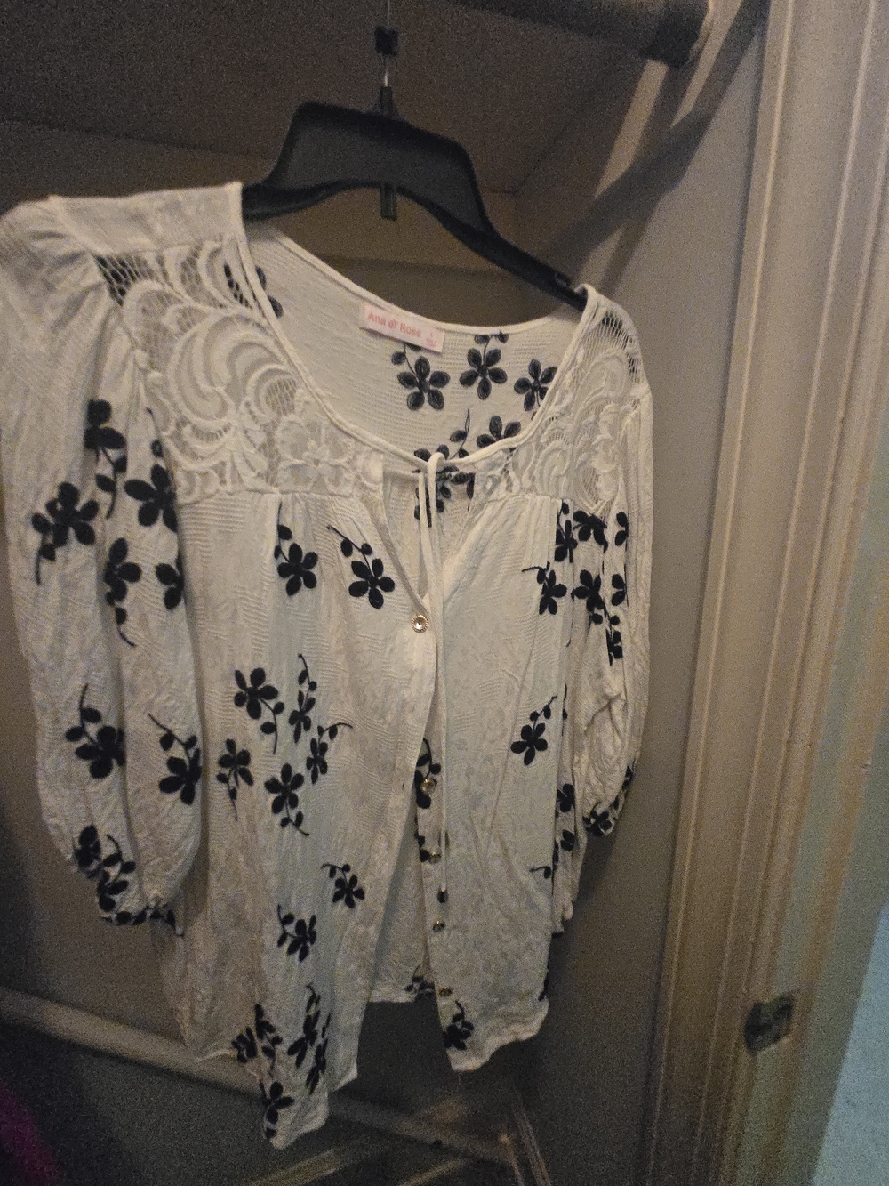 White Lace-Detail Floral Button-Front Blouse